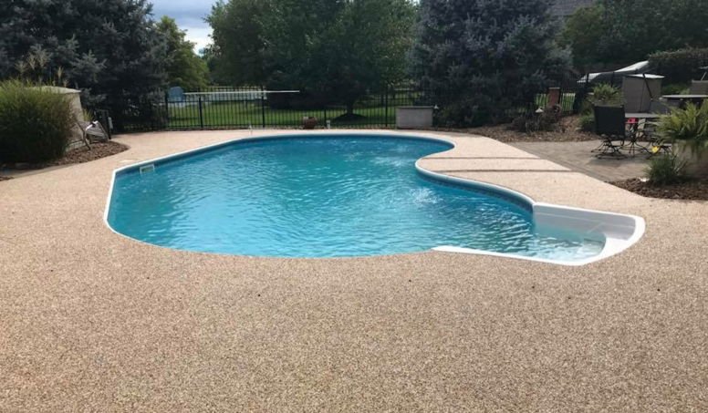 pool-deck-rubber-stone